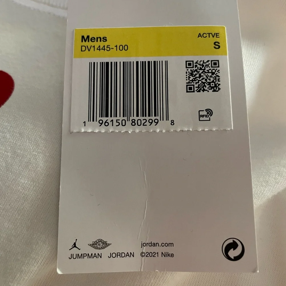 Air Jordan NWT black, white & red logo t-shirt